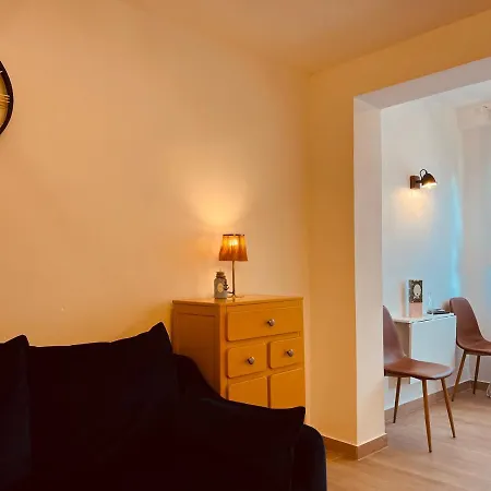 Lobel Апартаменти *